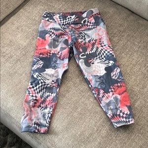 Capri stretchy workout pants.